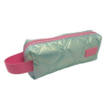 Mint quilted pencil case with zip, one compartment, pink wrist strap, Must logo.