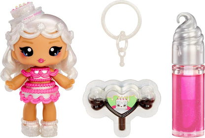 Lipgloss-Puppe im rosa Kleid, Schlüsselanhänger und Lipgloss-Fläschchen