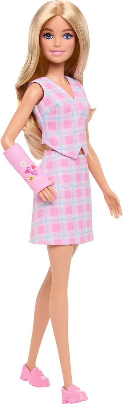 Fashionistas Doll #243 with Blonde Hair and Pink Arm Cast Accessory