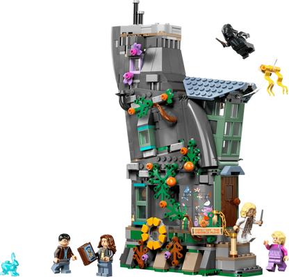 Luna Lovegood's House: LEGO Detail-Ansicht mit grünen Ranken und Fenster