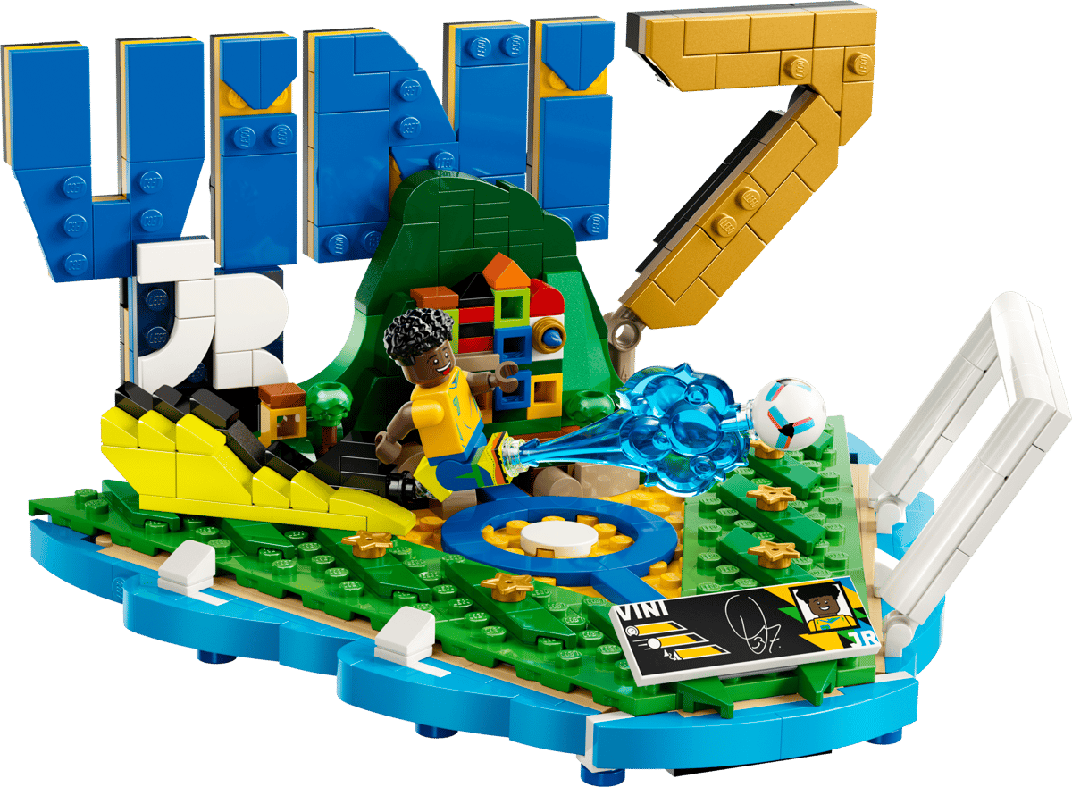 LEGO soccer highlights base with green turf, blue details, ball and minifigure