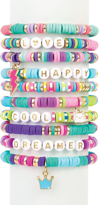Bunte Heishi-Armbänder mit Buchstabenperlen, Herzen und Anhängern: LOVE, HAPPY, COOL, DREAM