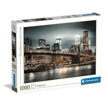 1000-piece New York skyline jigsaw puzzle box with bridge city lights, Clementoni