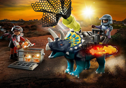 Triceratops and SoldiersDino Rise