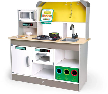 Deluxe Kitchen With Fan Fryer