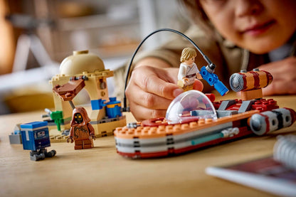 Luke's Landspeeder LEGO scene with minifigures and clear cockpit dome