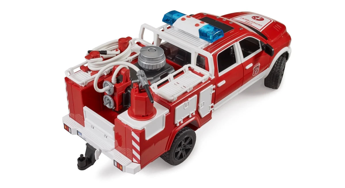 Rot-weißes Feuerwehrauto-Toy mit Front- und Seiten-Aufbauten, blauem Blaulicht