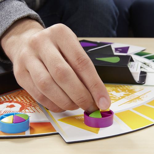 Trivial Pursuit 2000 - Hasbrogame - The Toy Store