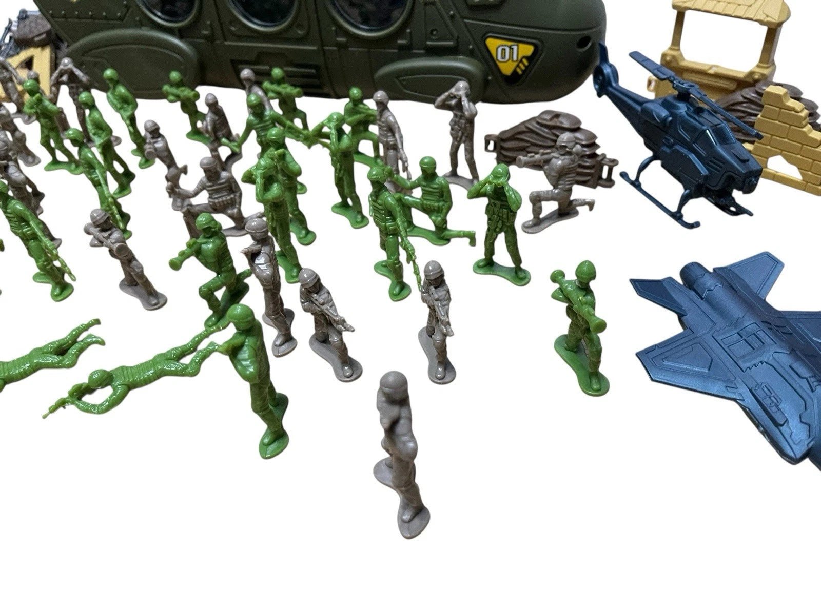 Military helicopter - Inv Heroes - The Toy Store