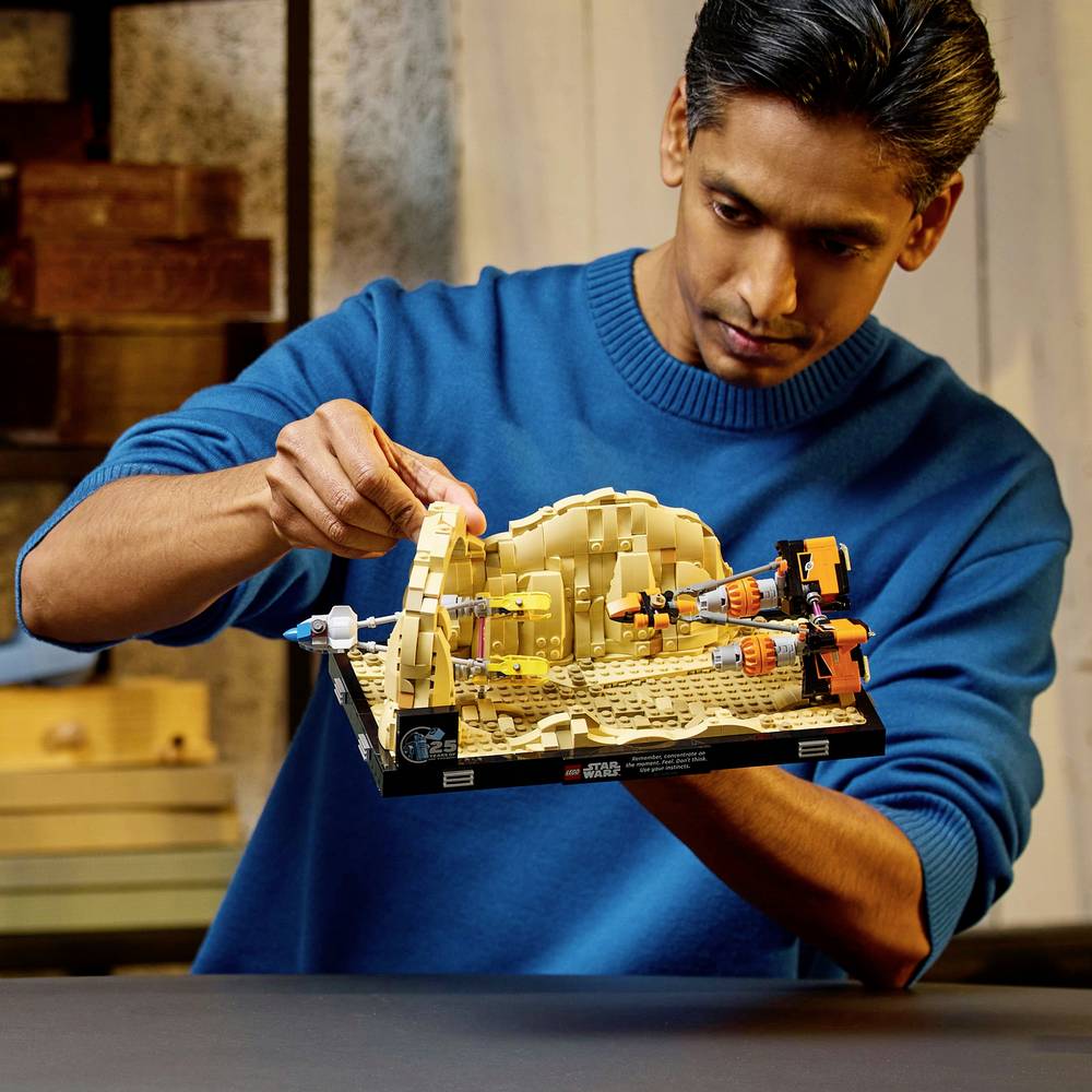 Mos Espa Podrace Diorama Set - Lego - The Toy Store