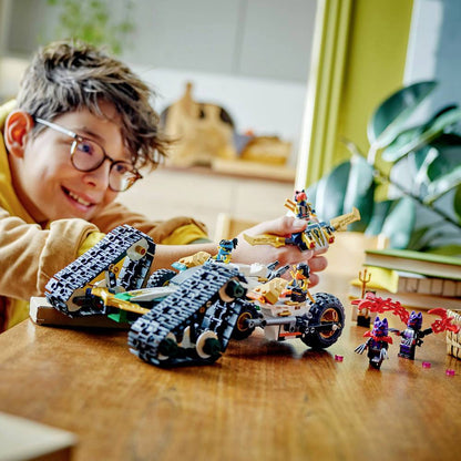 Combin crawler vehicle set with black-and-gold crawler, green chariot, and multiple ninja minifigures.