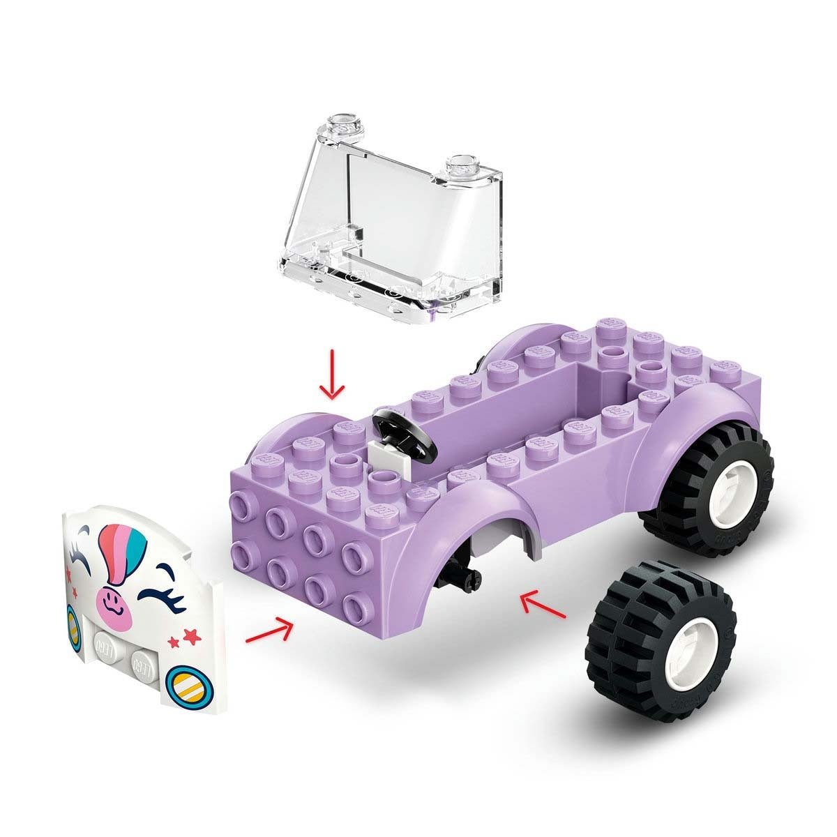 Einhorn-Kuchen-Transportauto mit violetter Karosserie und sichtbaren Aufsatz-Teilen