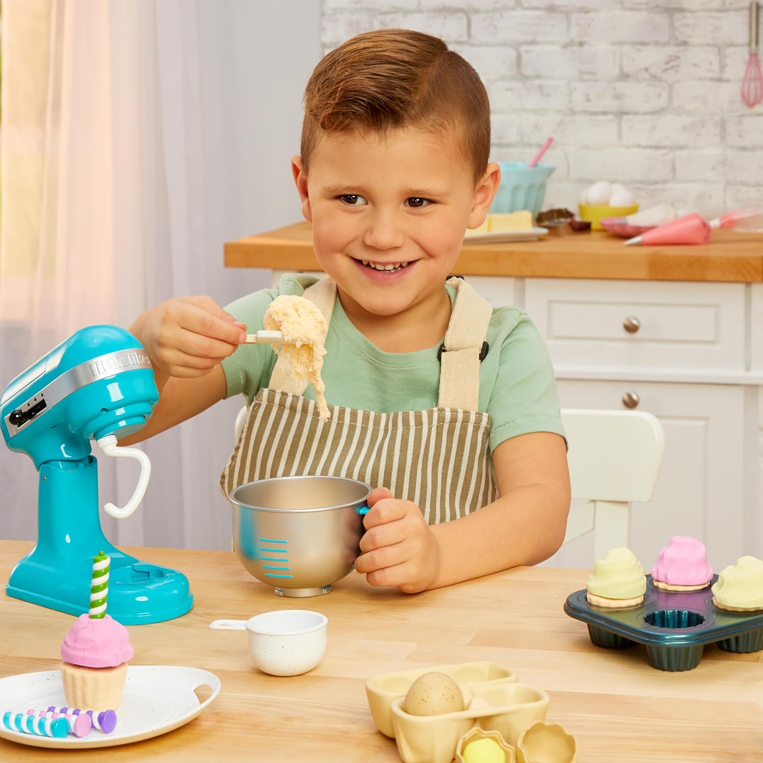Creative Chefs Bakers Kit - Little Tikes - The Toy Store