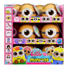 L.O.L. Surprise! Loves Minions Spielset-Karton mit 6 Figuren in geöffneten Fächern