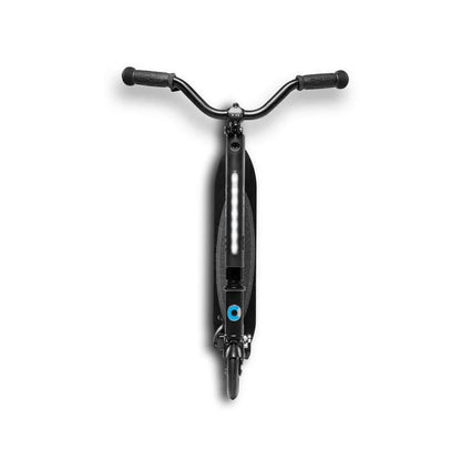Sprite Deluxe scooter with LED, black front view and handlebars