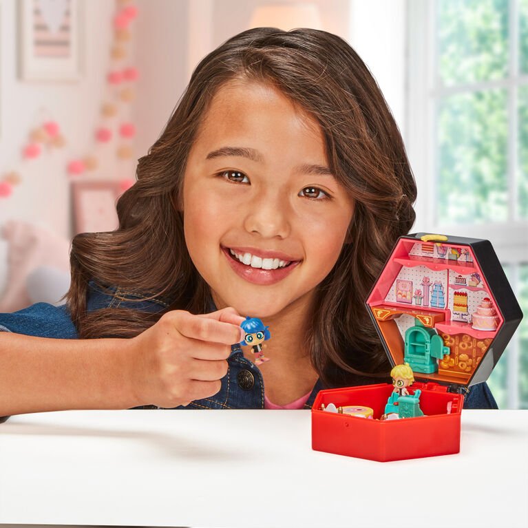 Chibi Boulangerie Cakes & A Crush Miracle Box Playset - Playmates - The Toy Store