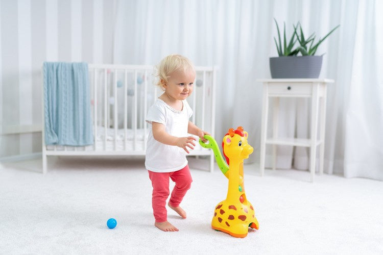 Giraffe pick-and-pop push toy with multicolored ball pop pieces