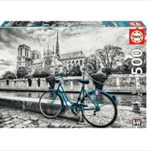 BICYCLE NEAR NOTRE DAME - 500 PIECES